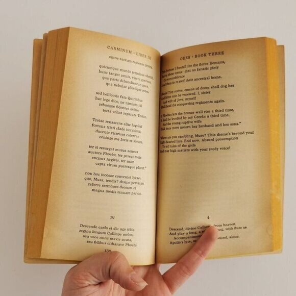 1962 Odes of Horace Paperback - Latin Lyric Poems English Transl. Vintage Book - Picture 7 of 7